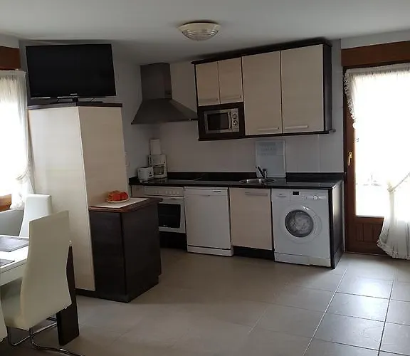 公寓 洛斯索拉雷斯鲁拉勒斯公寓 *